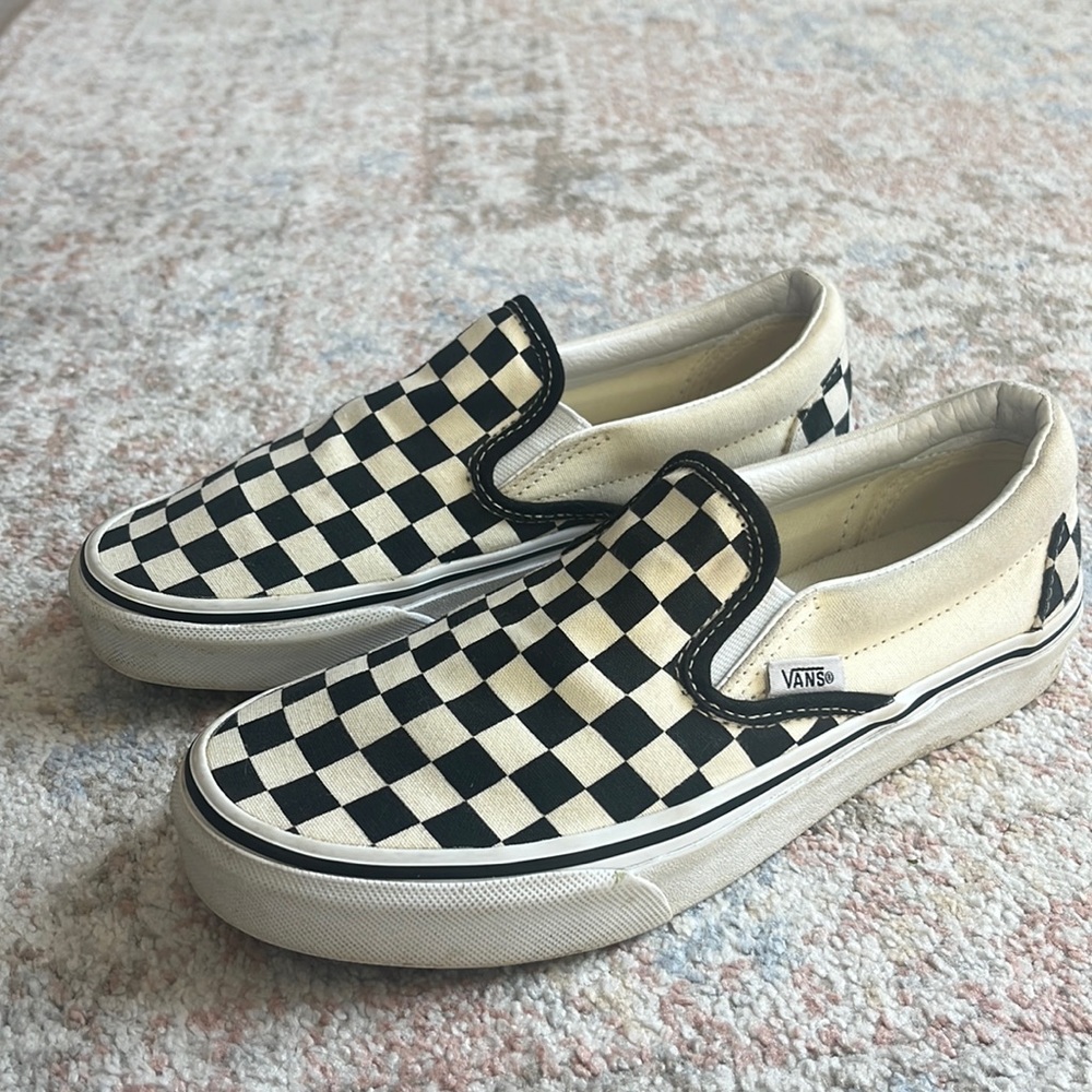 Checkered vans size 6.5